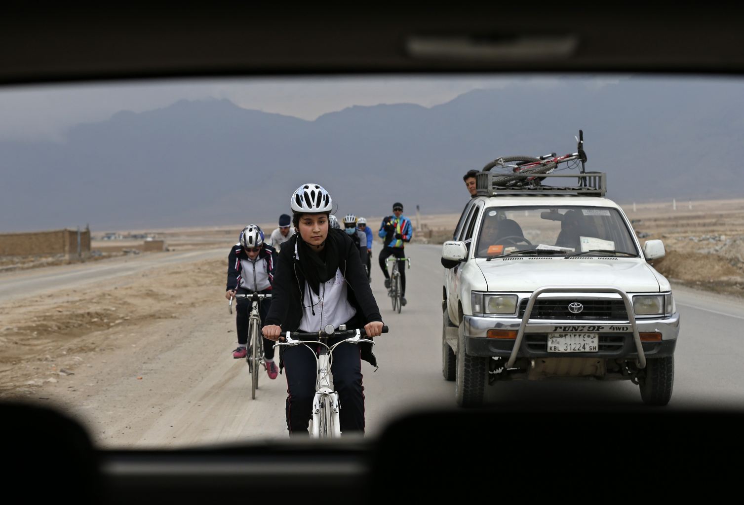 Mujeres ciclistas afganas