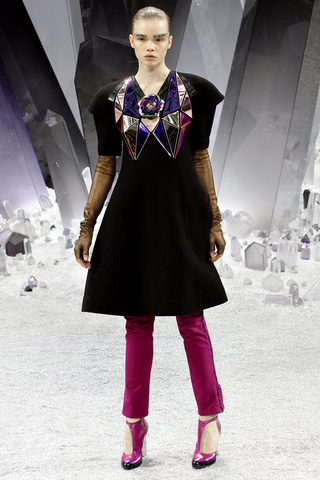 chanel____pasarela_80108320_320x480