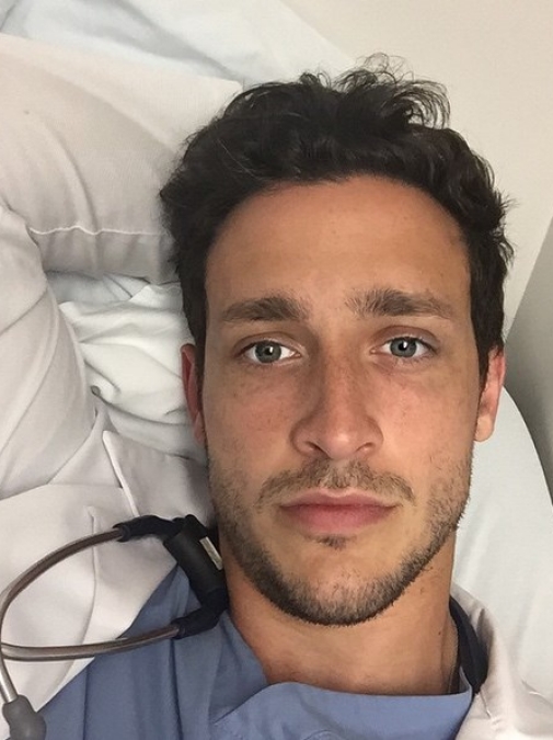 Doctor Mike, el médico guapo de Instagram