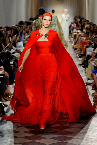 giambattista_valli___pasarela_349367720_320x480