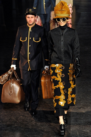 louis_vuitton___pasarela_387649691_320x480