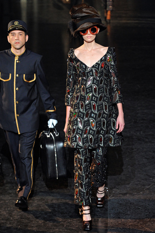 louis_vuitton___pasarela_534231878_320x480