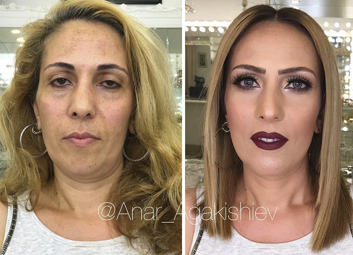 Maquillador rejuveneciendo a mujeres 