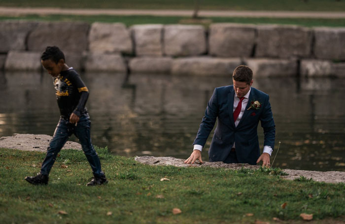 Novio salva a un niño el día de su boda 