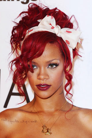 rihanna24_v_30sep11_pa_b