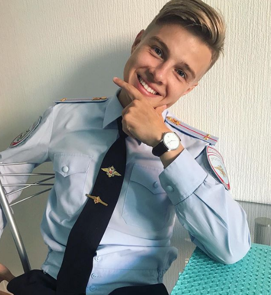 El policía ruso más guapo 