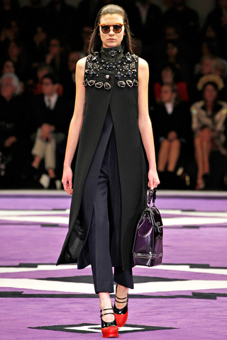 prada___pasarela_175966981_320x480