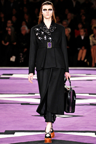 prada___pasarela_251200983_320x480