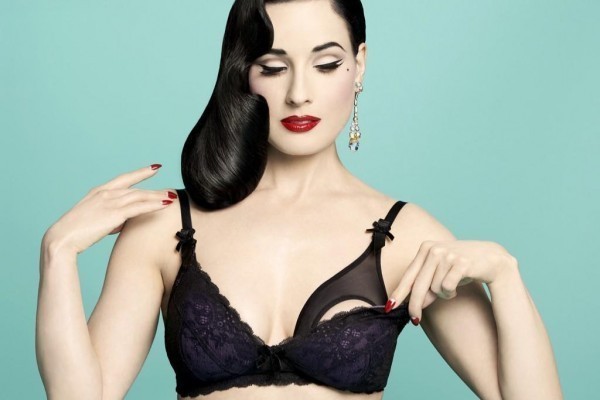 Línea de ropa interior para mamás de Dita Von Teese