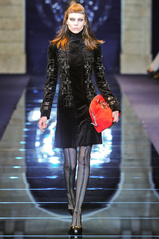 versace___pasarela_339152483_320x480