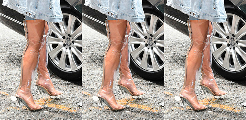 Zapatos transparentes de Kim Kardashian