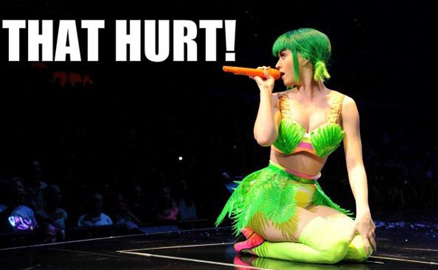 Katy Perry se cae