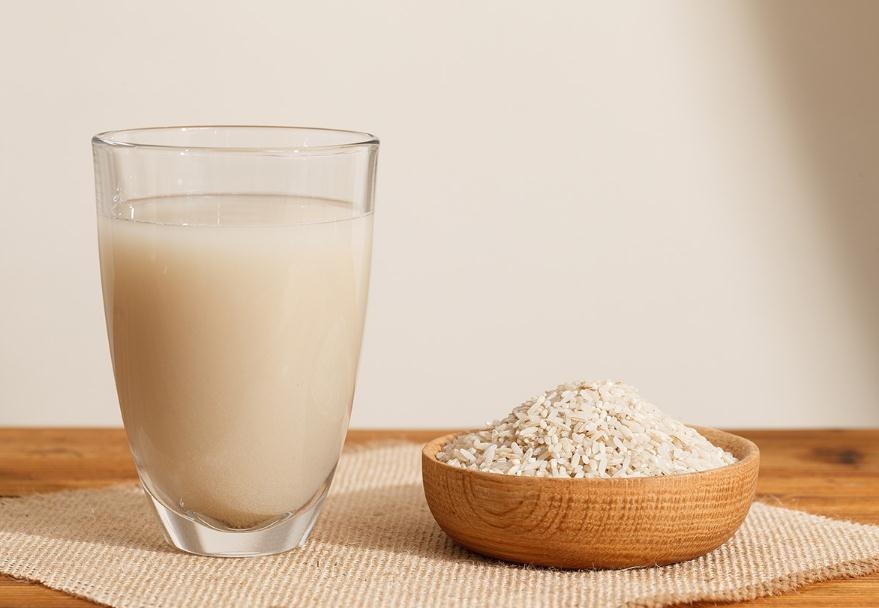 agua de arroz para el pelo