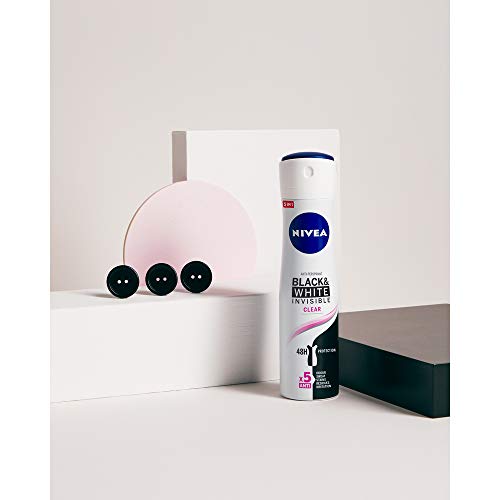 NIVEA Black & White Invisible Original Spray (1 x 200 ml), desodorante antimanchas de cuidado femenino, desodorante invisible para proteger la piel y la ropa