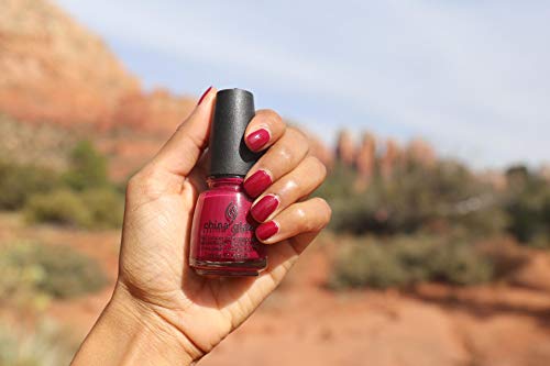 China Glaze 72036 - Esmalte con efecto lacado, tono Seduce Me, 14 ml, morado