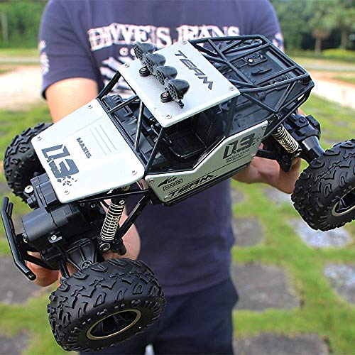 De gran tamaño de la aleación de control remoto de coches de control remoto fuera de carretera controlado de radio de 2,4 GHz Race Buggy Hobby 4WD de carga Boy corto alcance de alta velocidad SUV Drif