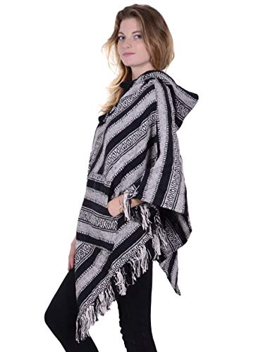 Izia Ethnic - Poncho con flecos y diseño tradicional étnico bohemio Baba Cool Pon11 N Talla única