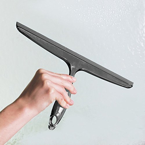 mDesign Limpiacristales para ducha negro - Óptimo como limpiavidrios para gabinetes de ducha o ventanas - Rasqueta limpia vidrios de plástico resistente (30,5 cm) - con ventosa para fijación a pared