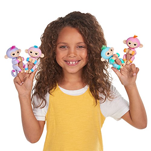 WowWee Fingerlings -Two Tone-Candi (3722)