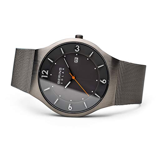 BERING Reloj Analógico para Hombre de Energía Solar con Correa en Acero Inoxidable 14440-077