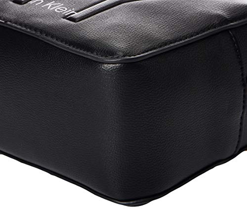 Calvin Klein - Ck Must Psp20 Camerabag Ny, Bolsos bandolera Mujer, Negro (Black), 0.1x0.1x0.1 cm (W x H L)