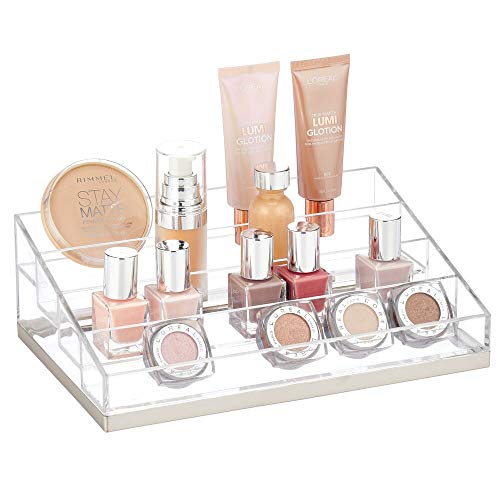 mDesign Organizador de maquillaje – Caja organizadora de maquillaje con 4 compartimentos para labiales, esmaltes, etc. – Organizador de cosméticos para baño o tocador – transparente y plateado mate