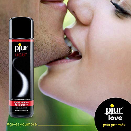 pjur LIGHT - Lubricante y gel de masaje de silicona - fórmula ligera para una lubricación extralarga y más placer en el sexo (30ml)