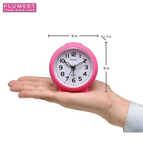 Plumeet Pequeño Reloj, Ticking Reloj Despertador de Viaje con Snooze y Nightlight, Alarma de Sonido Ascendente, con Pilas (Rosa)