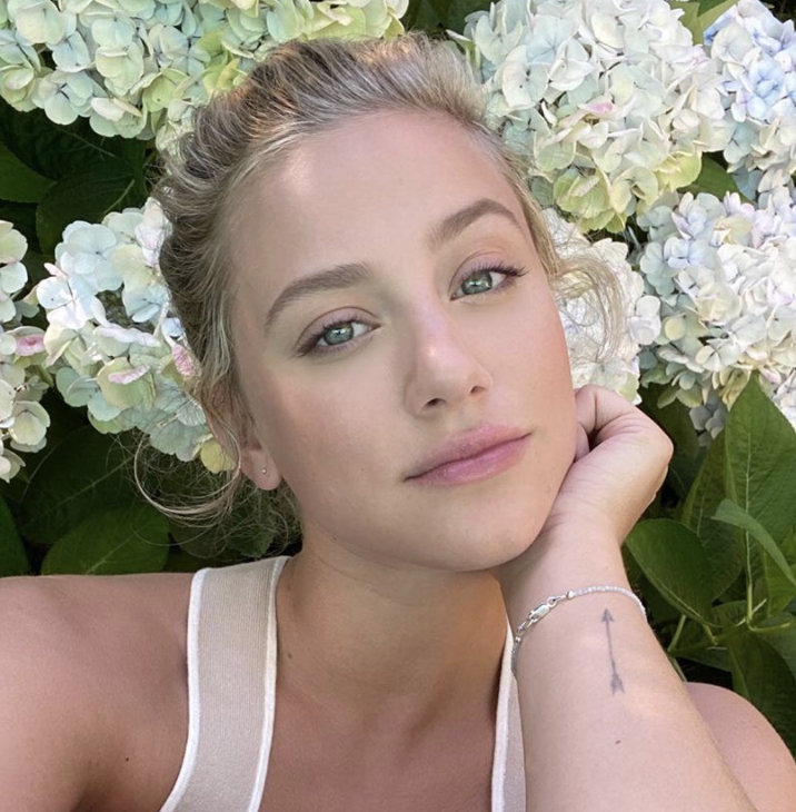 💪 🍏 Noticia: Lili Reinhart se abre sobre la salud mental, sus talentos oc...