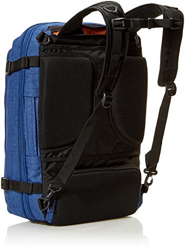 AmazonBasics - Mochila compacta de viaje, Azul, para viajes de fin de semana