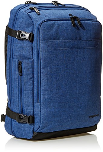 AmazonBasics - Mochila compacta de viaje, Azul, para viajes de fin de semana