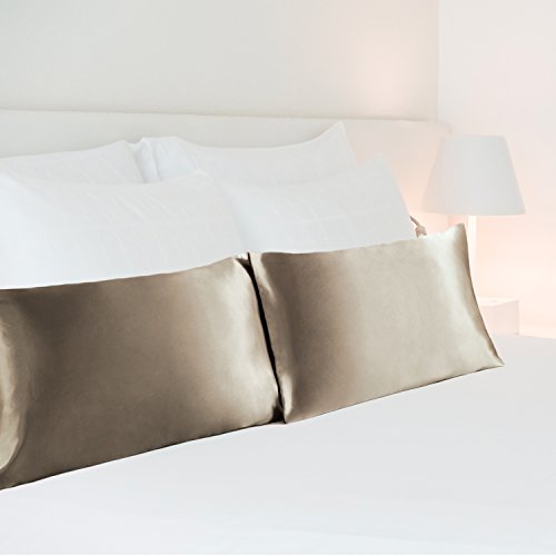 Bedsure Funda Almohada 50x75cm Satén Oro - Juego de 2 Fundas Almohadas 75x50 Pelo Rizado, Muy Liso Suave de 100% Microfibra, Antiarrugas sin Cremallera, 2 Piezas