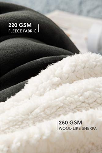 Bedsure Manta Reversible de Franela/Sherpa 150x200cm - Manta para Cama 90 de 100% Microfibra Extra Suave - Manta de Felpa Negro Ceniza