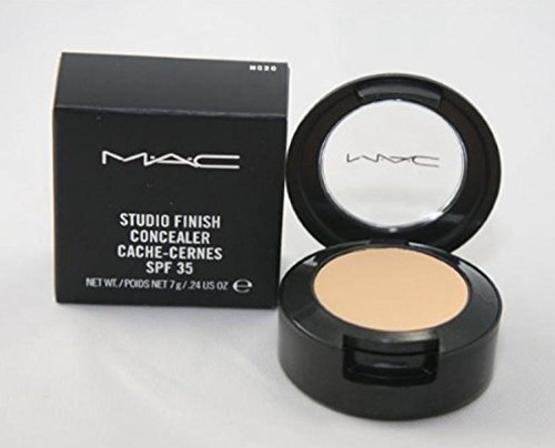 MAC Studio Finish Concealer spf 35 NC20 by M.A.C