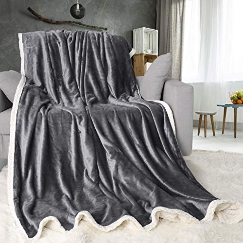 RATEL Manta De Franela Gris 150×200cm, Manta Sofás Mejorada 420GSM, Hecha De100% Microfibre Extra Suave - Fácil De Cuidar- Ligera, Cálida, Cómoda Y Duradera