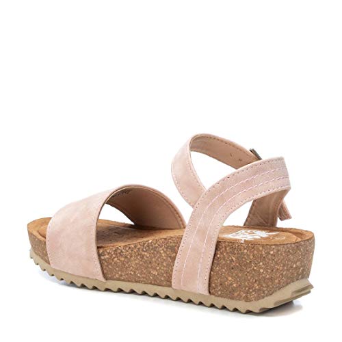 XTI - Sandalia de Cuña para Mujer - Sandalia con Cierre de Hebilla - Tacón 4 cm - Color Nude - Talla 38