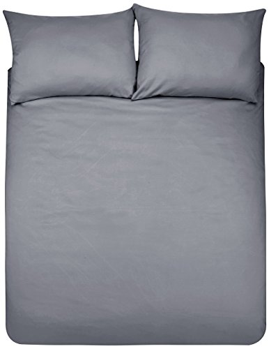 AmazonBasics - Juego de fundas de edredón y de almohada de microfibra, 220 x 250 cm + 2 fundas 50 x 80 cm - Gris oscuro