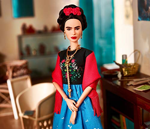 Barbie Collector, muñeca Frida Khalo de "Grandes Mujeres" (Mattel FJH65) , color/modelo surtido