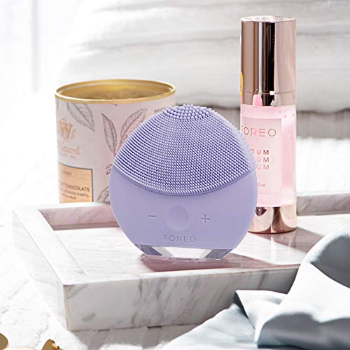 FOREO LUNA mini 2 Plus - Dispositivo de limpieza y masajeador facial compacto para todo tipo de pieles, Lavander