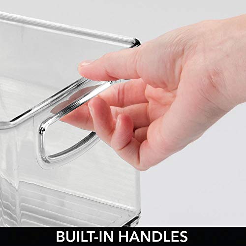 mDesign Juego de 4 cajas organizadoras con asas integradas – Caja de almacenaje para utensilios de cocina, baño o material de oficina – Organizador de escritorio en plástico – gris/transparente