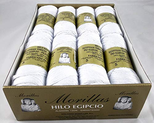 ▷ Pack de 16 Zepelines Ne 5/2 color blanco punto azul de algodón perlé 100% egipcio mercerizado para tejer labores de ganchillo o punto con un acabado elegante.