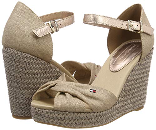 Tommy Hilfiger Iconic Elena Metallic Canvas, Sandalias con Plataforma para Mujer, Beige (Desert Sand 932), 40 EU