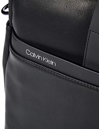 Calvin Klein CK UP 2G LAPTOP BAGHombreShoppers y bolsos de hombroNegro (Black) 10x38x37 centimeters (B x H x T)