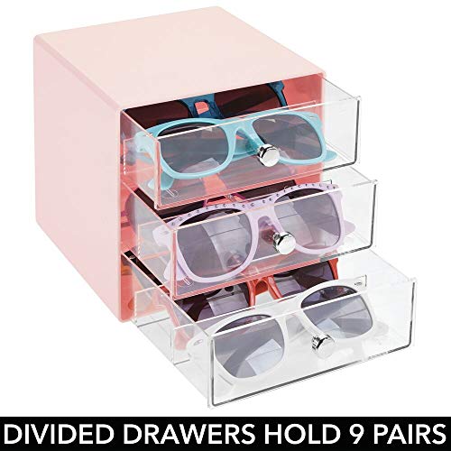 mDesign Cajas para gafas de sol – Cajoneras de plástico con 3 compartimentos – Organizador de armarios para guardar todo tipo de gafas – transparente y rosa claro