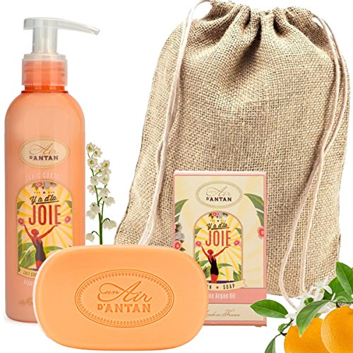 Un Air d’Antan Caja Belleza Joie Mujer,1 Jabon 100g, 1 Crema Corporal Hidratante 200ml|Perfume Original Lirio de los Valles, Azahar y Rosa |Navidad Regalo Mujer Originales Cumpleaños