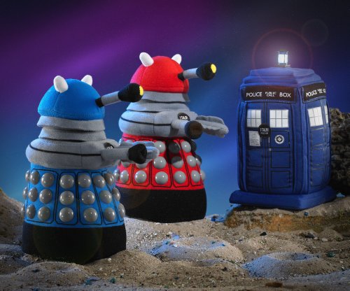 DOCTOR WHO Underground Toys Peluche Dalek (con Voz y Sonido, en inglés), Color Rojo