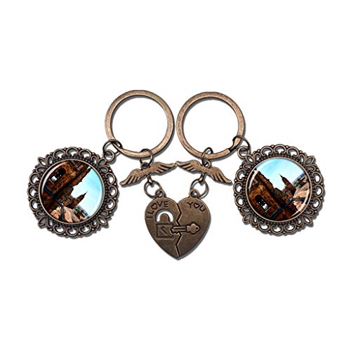 Hqiyaols Keychain España Universidad Pontificia de Salamanca Pareja Llavero Día de San Valentín Llavero Adornos Recuerdo Coleccionable Cristal redondo Bronce Metal 2pcs / Set