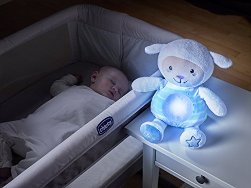 Chicco Ovejita Dulces Nanas - Suave peluche de oveja con proyector de luces y melodías, grabadora de voz y sensor de sonido, color azul