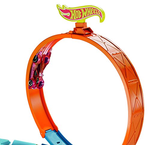 Hot Wheels Camión superacrobacias, pista de coches transformable (Mattel DWN56)