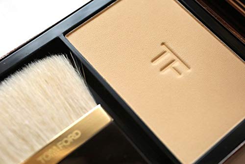 Tom Ford Illuminating Powder Made in Belgium 6g - TRANSLUCENT/Tom Ford Illuminating Powder Hecho en Bélgica 6g - TRANSLUCENT